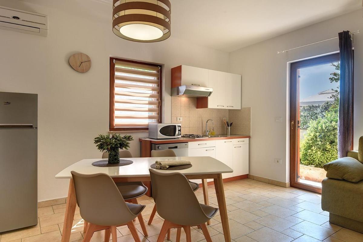 Apartments Buic Vinkuran Extérieur photo