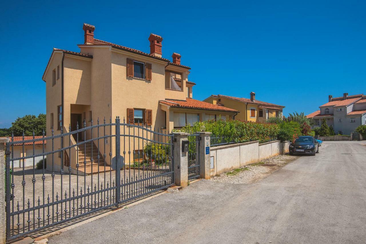 Apartments Buic Vinkuran Extérieur photo
